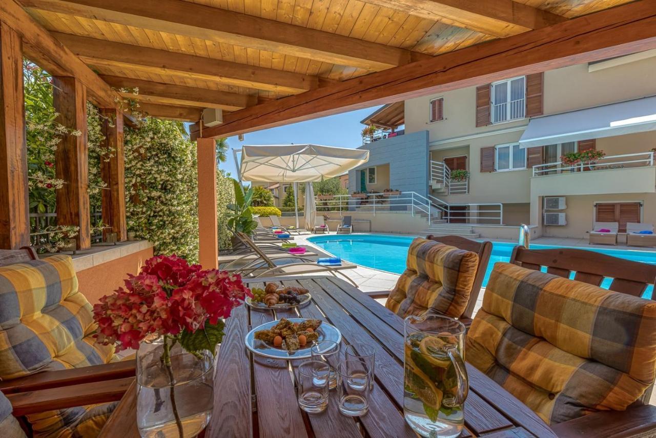 Apartment Complex Irena With Pool Poreč Kültér fotó